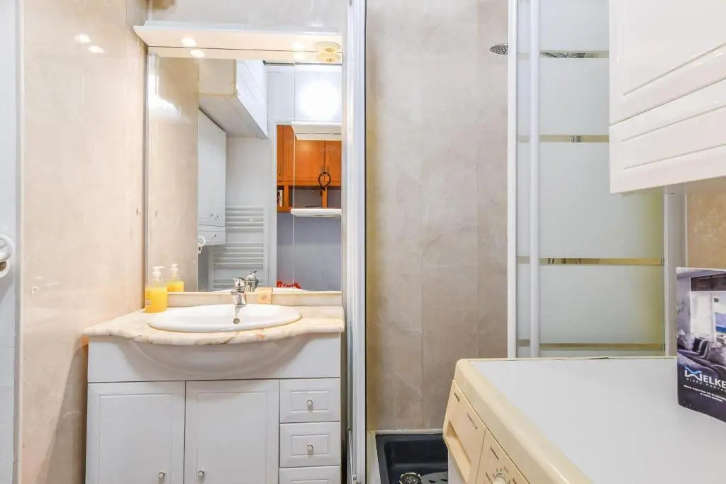 Charming studio with parking 2 minutes from the sea in La Ciotat - Welkeys