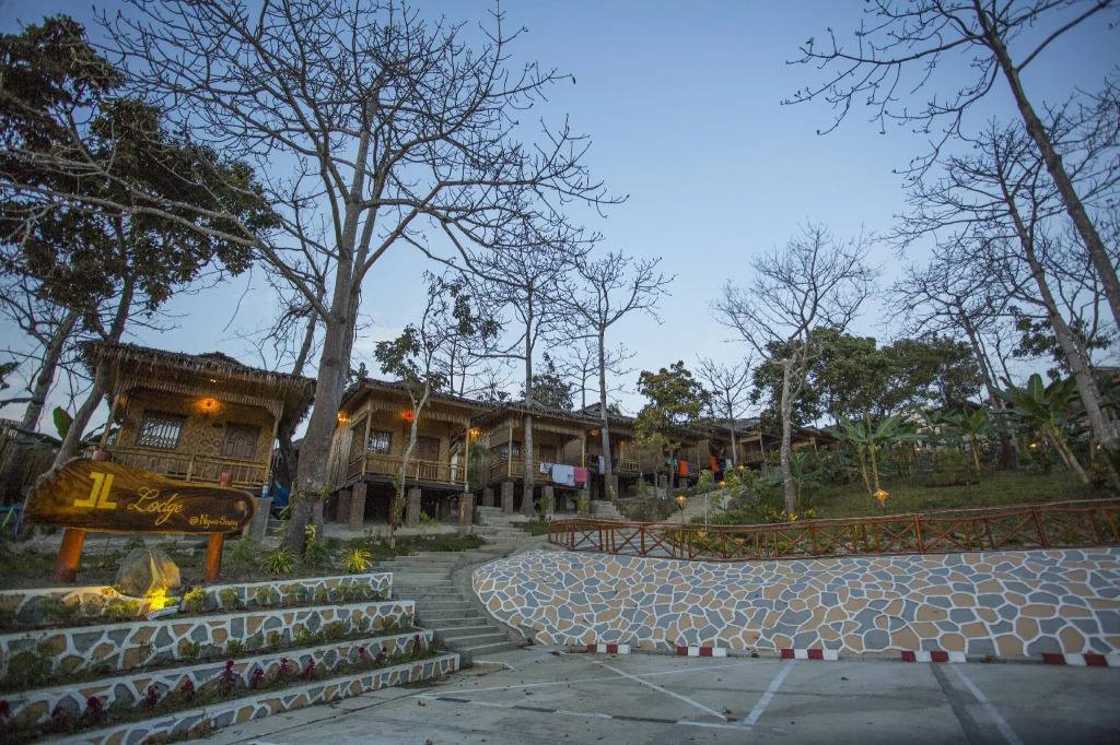JL Lodge Ngwe Saung