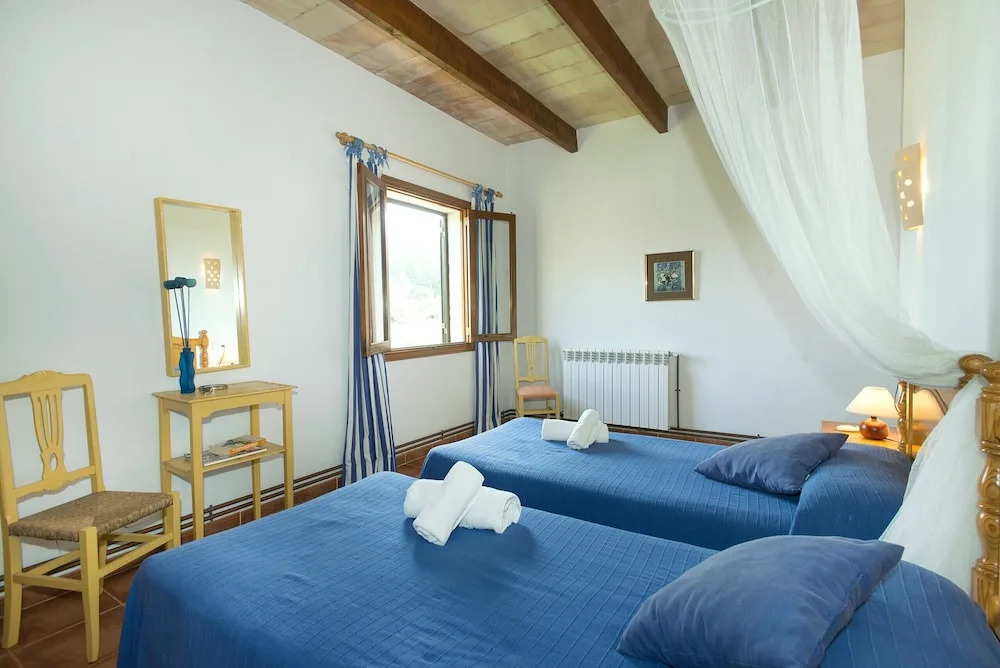 Villa Aina