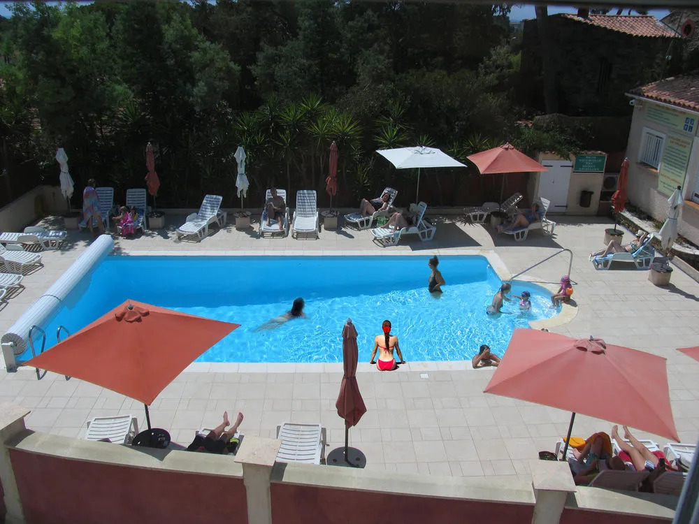 Hôtel et Studios Les Amandiers