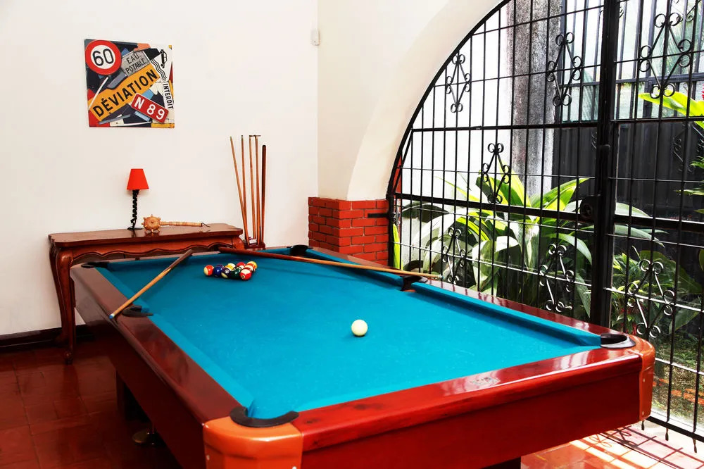 Nest Hotel B & B