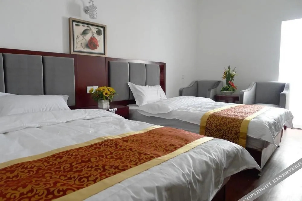 Chengdu Bawusi Business Hotel