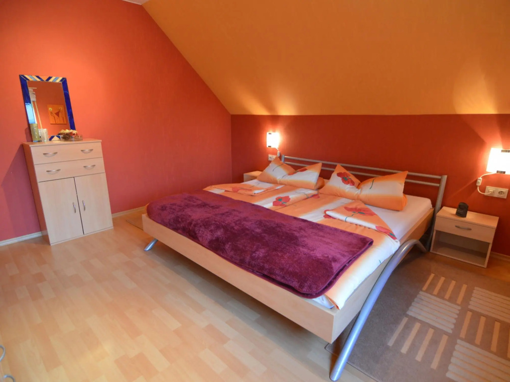 Cozy Apartment in Neumagen-Dhron near Lake Mosel with Garden
