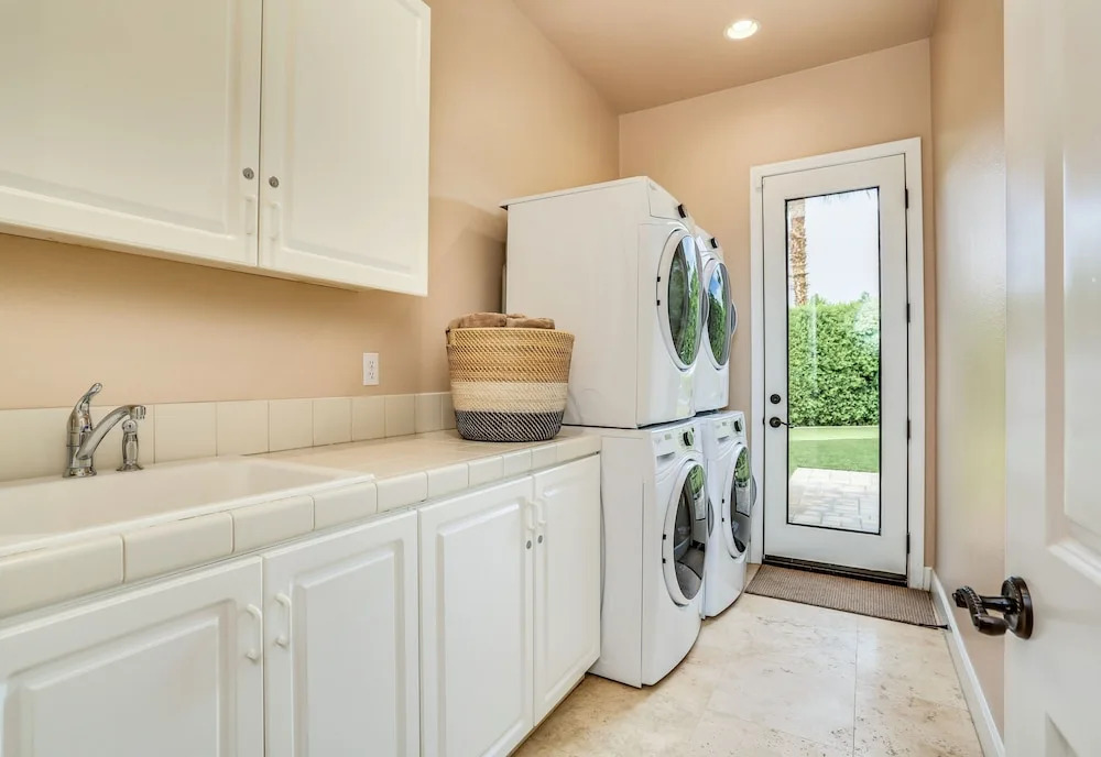 New Listing! Opulent 3-unit W/ Private Pool 7 Bedroom Home