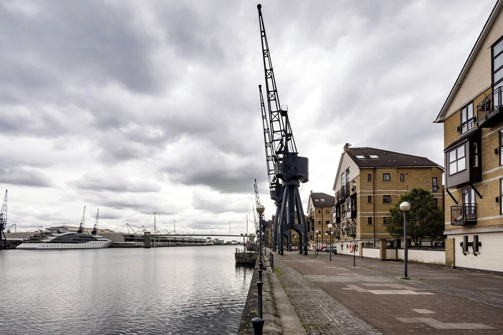Panoramic Docklands Home