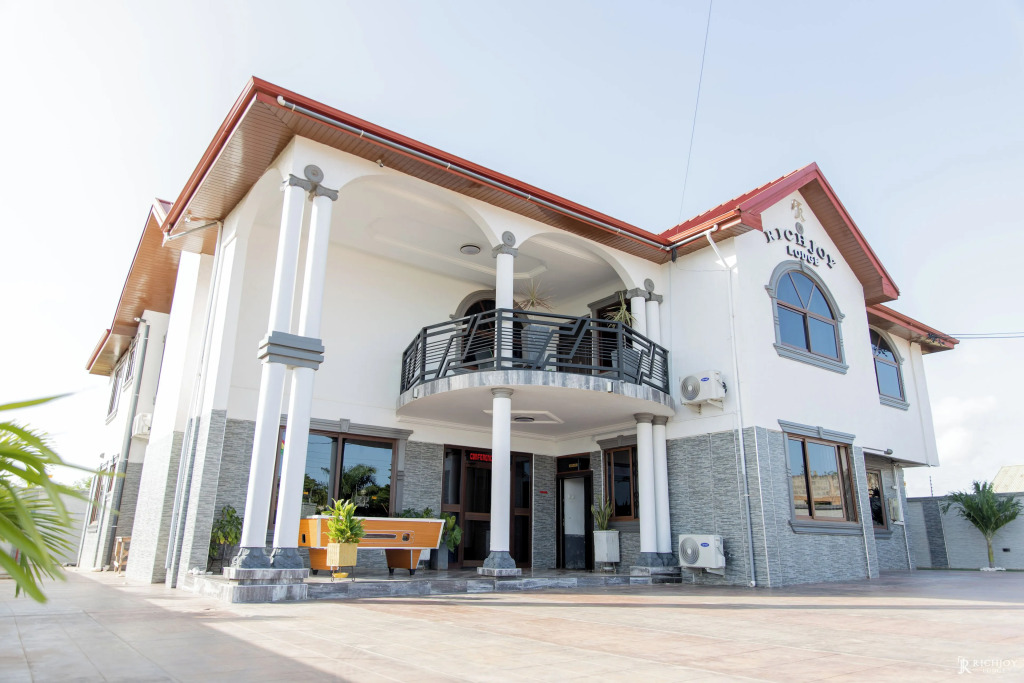 RichJoy Lodge