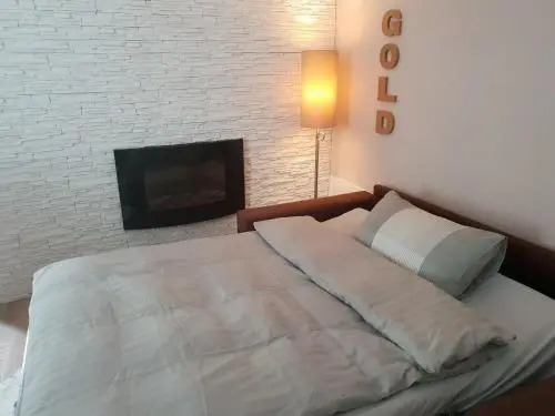 For You Apartments Gold & Silver
