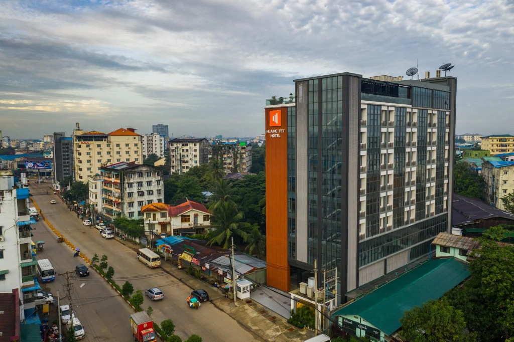 Hlaine Tet Hotel