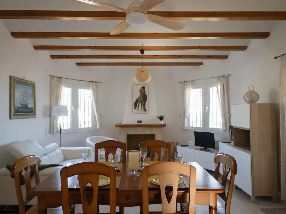 Serene Retreat in El Ràfol