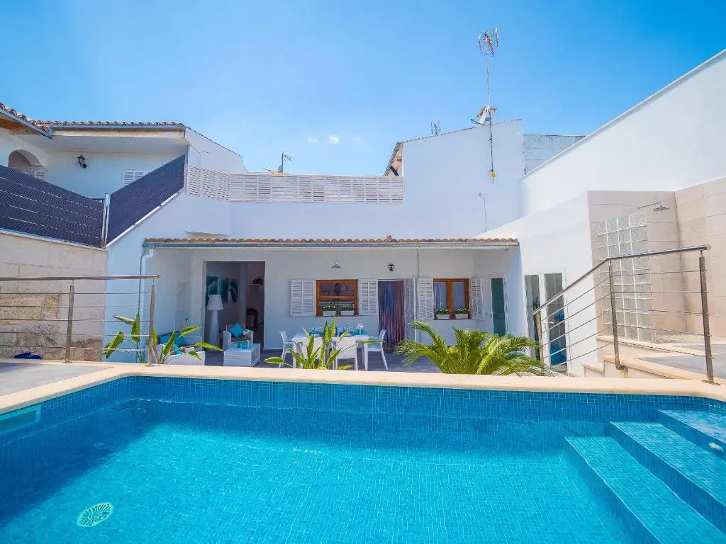 Apartamento Piscina Muro