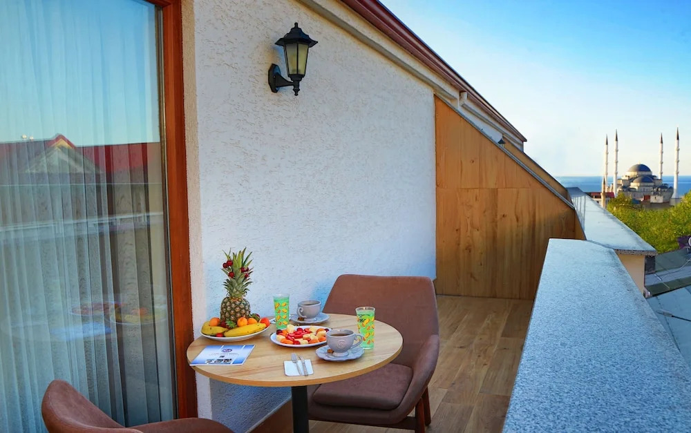 ALMIRCAN HOTEL