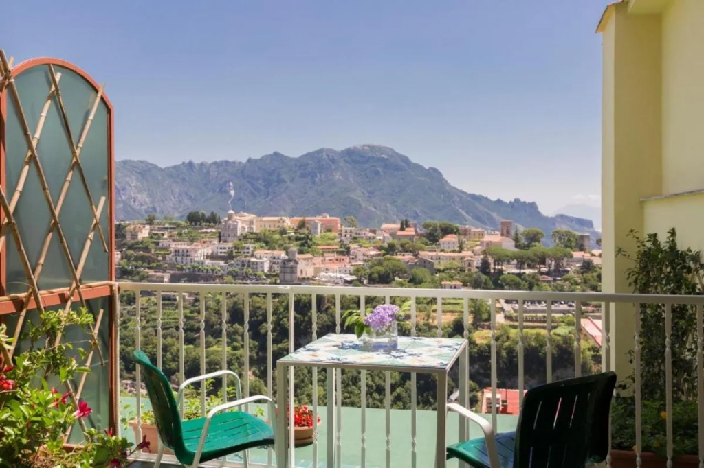 HOTEL ZINTONIO