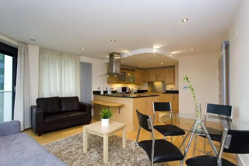41 Millharbour by Crown Lawn