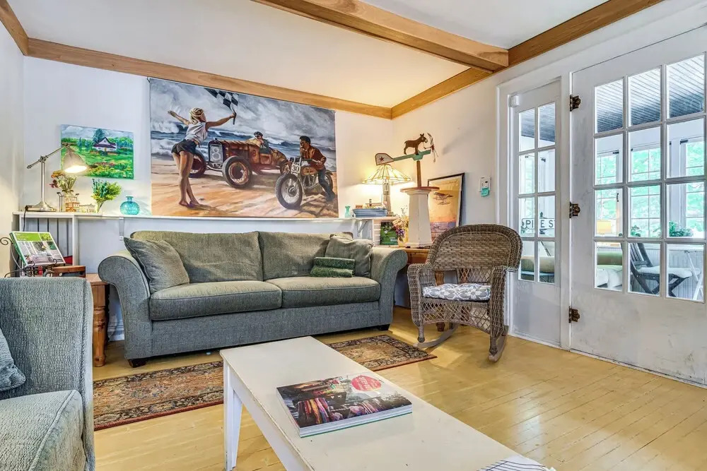 3 Blocks to Indy Motor Speedway: Home w/ Yard!