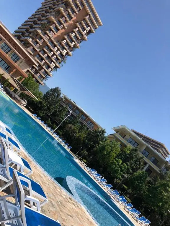 Leo Group BEST STUDIO 1201 Dreamland Oasis CHAKVI