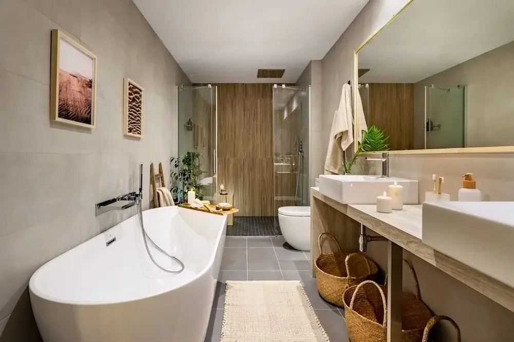 Java - 3 Bedroom and Shared Pool in Almagro