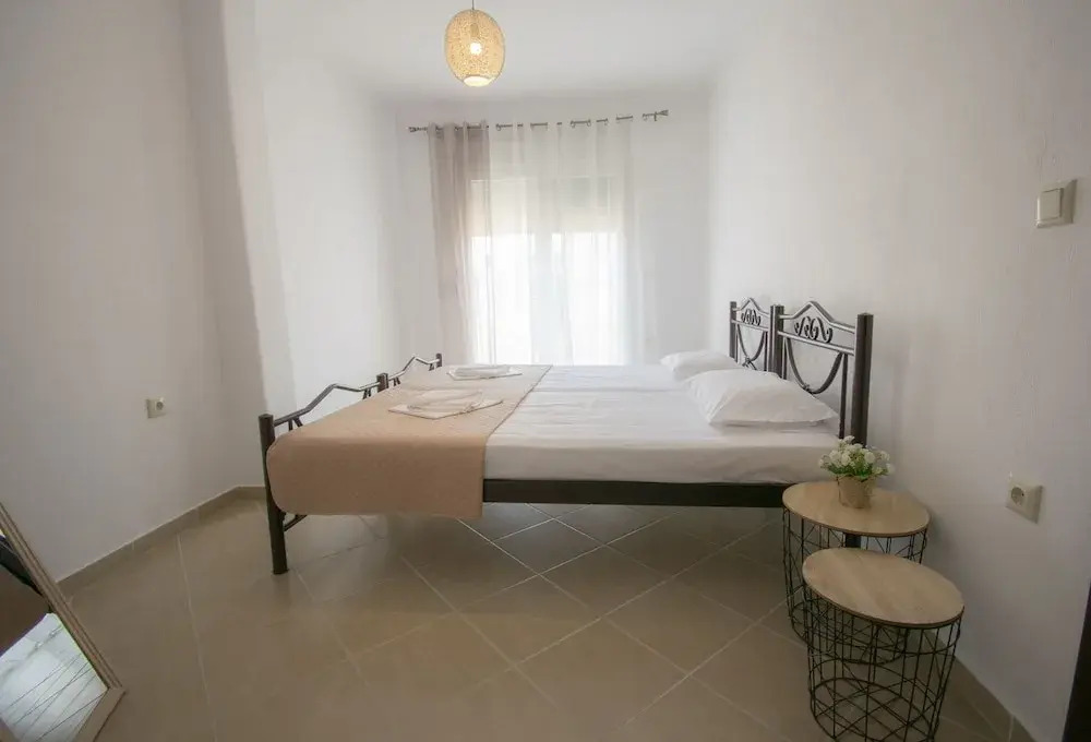 Violeta Apartment by Rentalspro