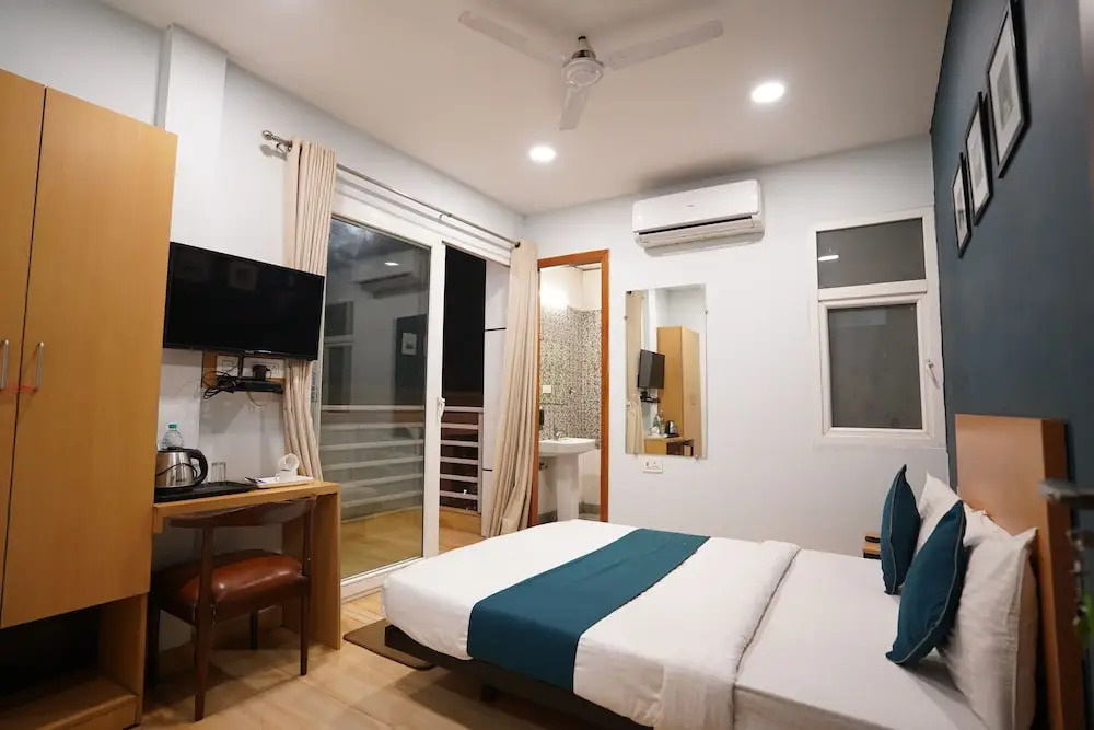 Hotel Lyf Corporate Suites - Peera Garhi