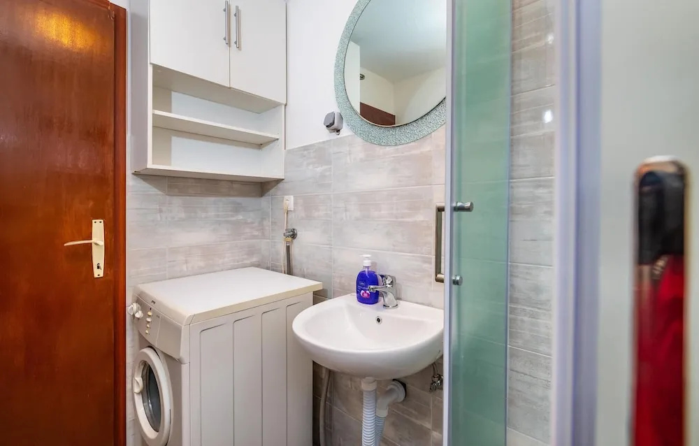 Stunning Apartment in Razanac With 2 Bedrooms and Wifi