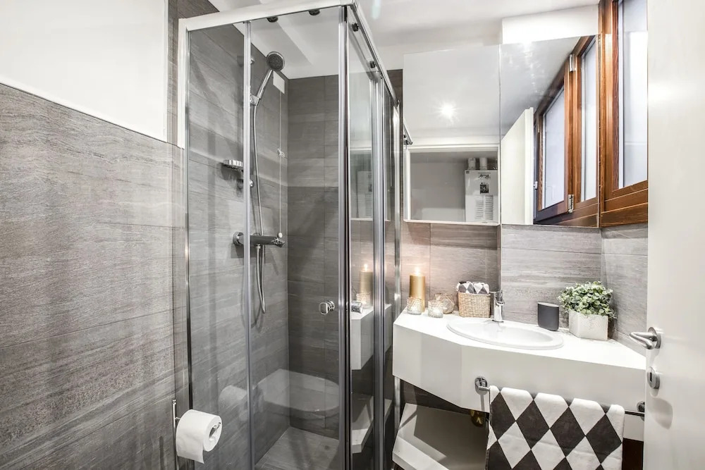 Industrial Loft Venice R&R