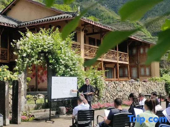 Ru Inn