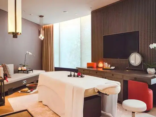 Fuyang Huayue Business Hotel