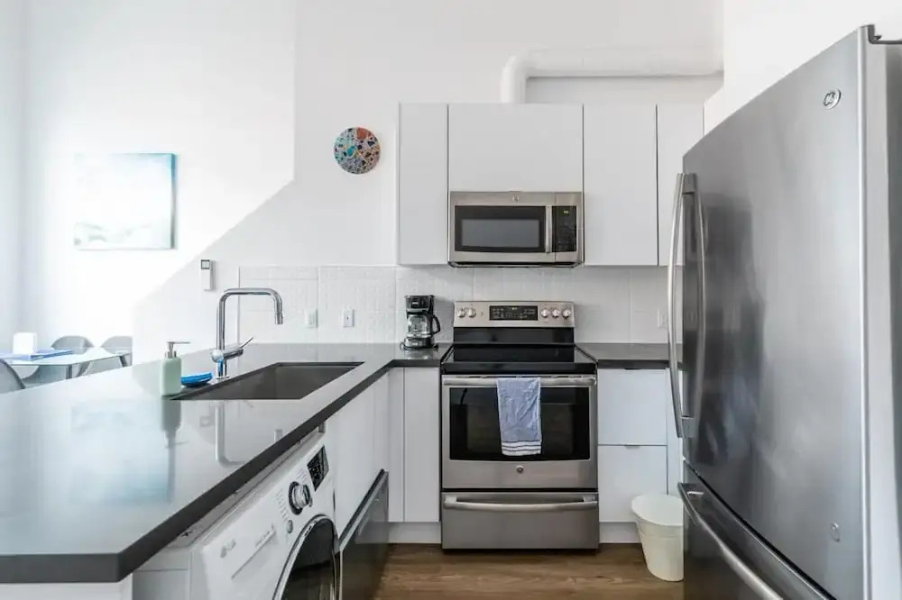 2BR 2 Storey Loft Free Parking Gym 4