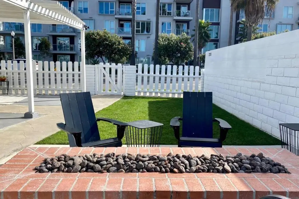 Steps To The Beach, Pacific City and Main Street - Studio