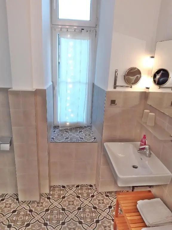 Kristall, Doppelzimmer mit Balkon in Toplage, Zentrum