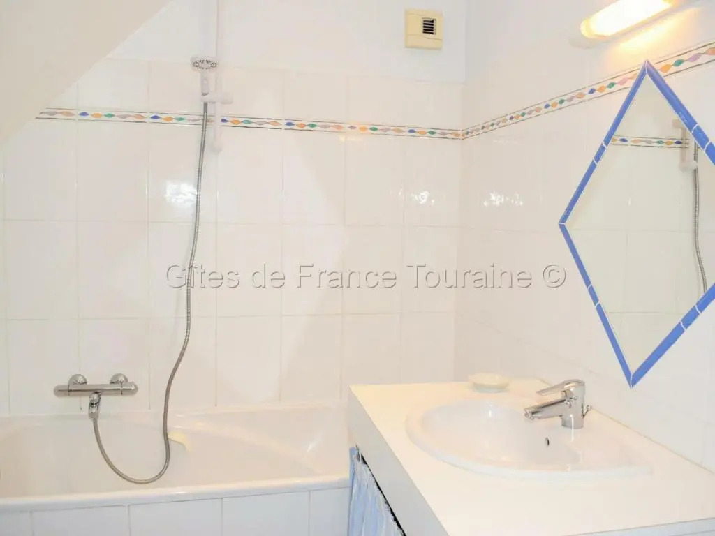 Charmante maison restaurée avec jardin, fibre optique et tout inclus, proche village pittoresque - FR-1-381-327