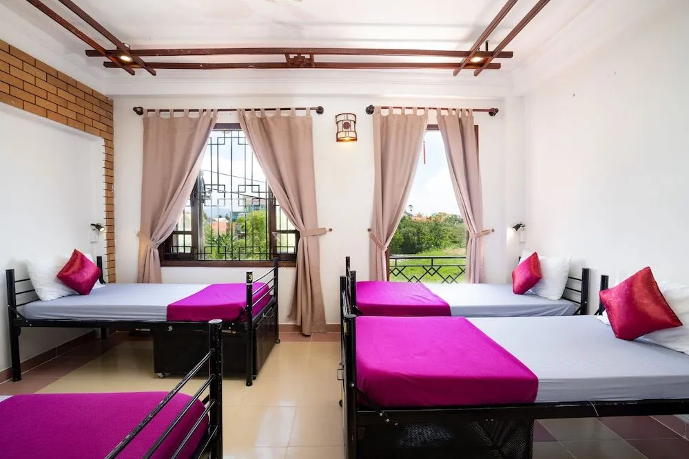 Tribee Ede Central Hostel