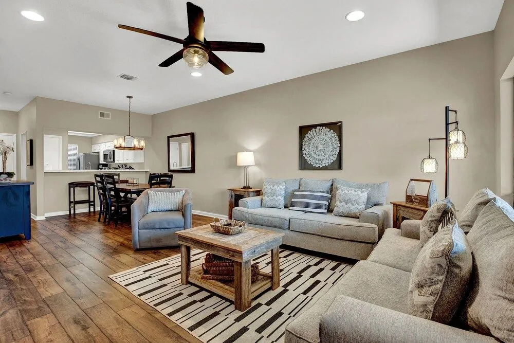 Luxury Riverfront Condo 1 BLK to Schlitterbahn!