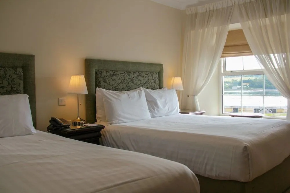 Walter Raleigh Hotel