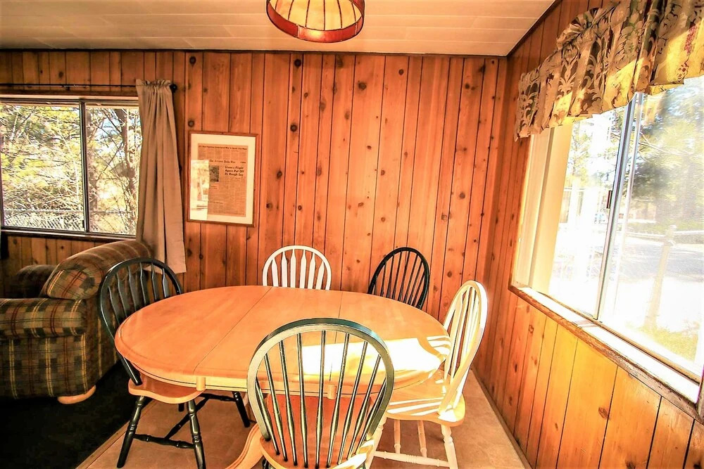 Twin Pines Family Cabin by Big Bear Vacations