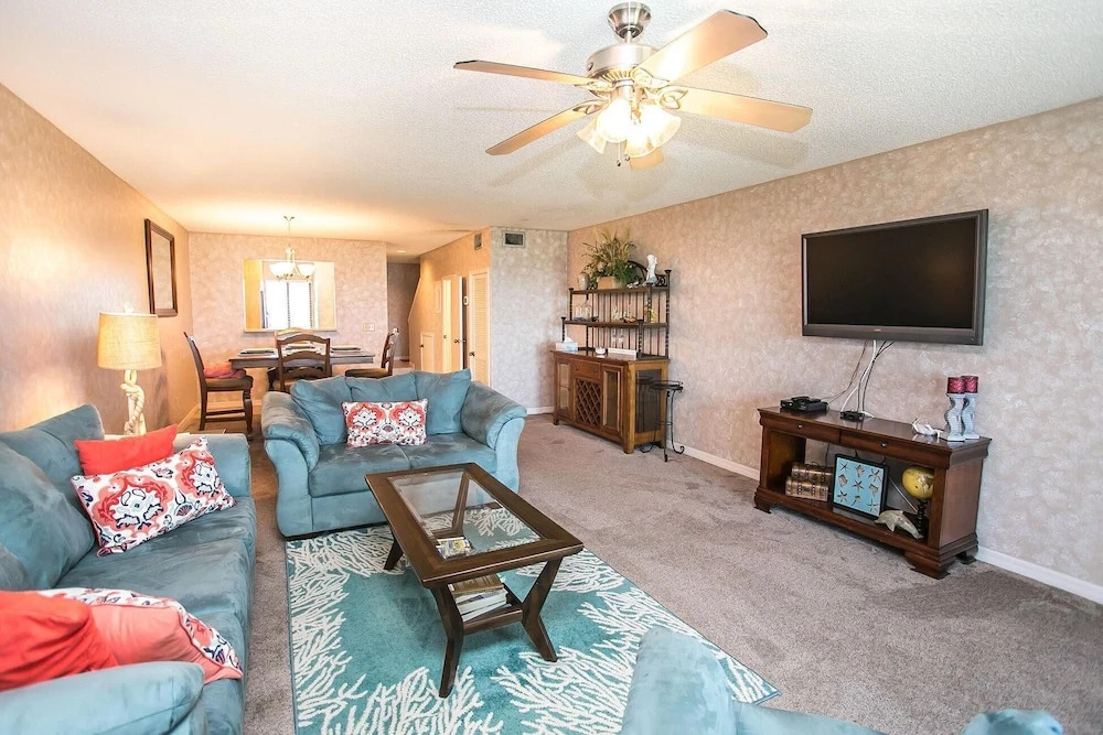 Sea Haven 522 [3/2.5] Free Activities! & Oceanfront Wifi Pool