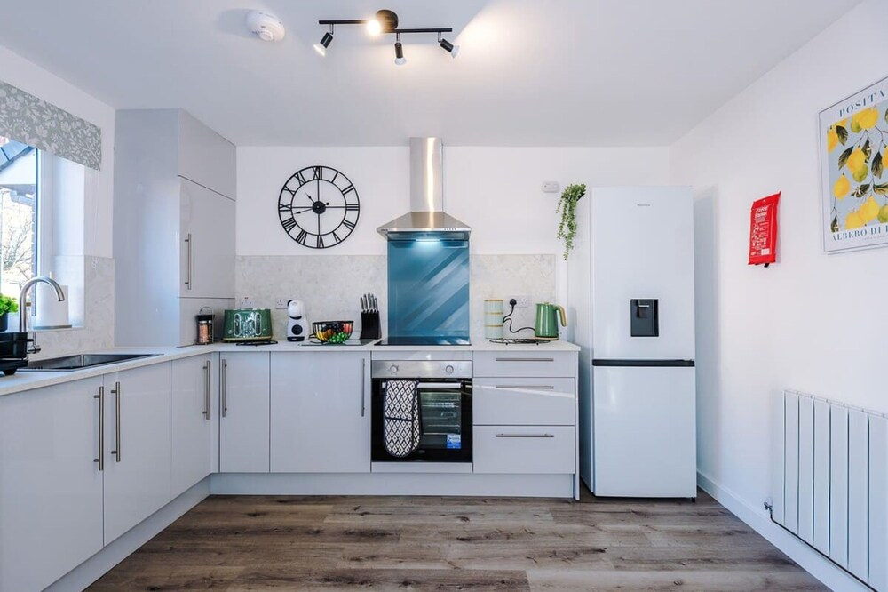 Gorgeous Home in Chester Sleeps 6 With Parking