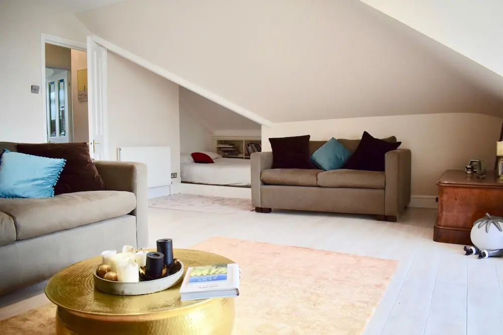 Studio Apartment Next to the Seafront