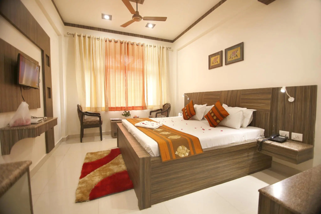 Hotel Sheetal Regency,Near Janambhumi