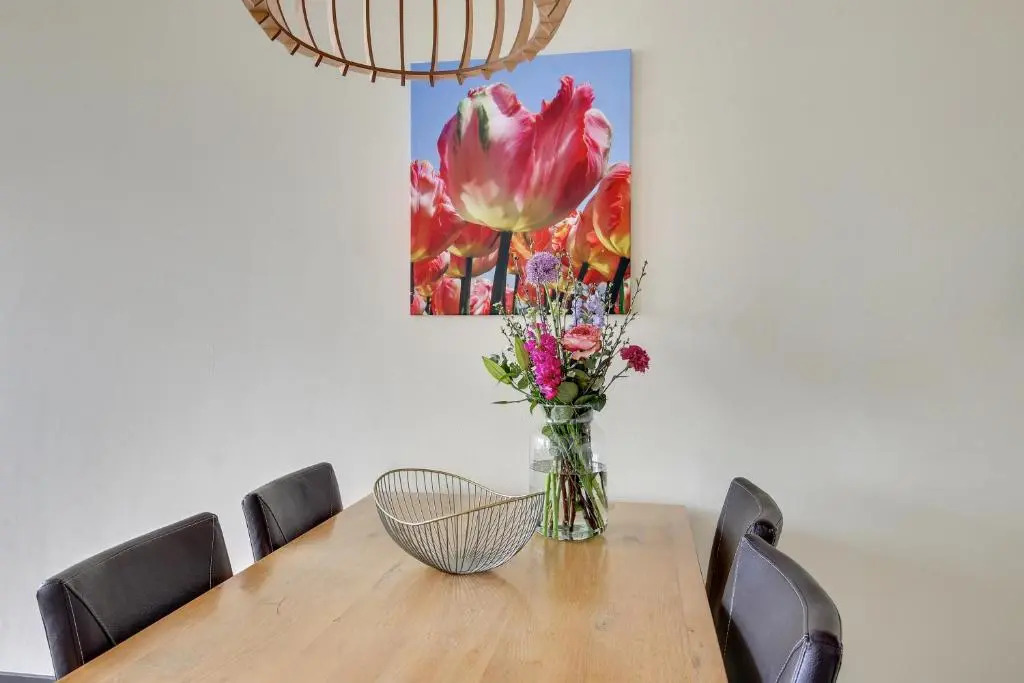 DE TRINTEL op 1e verdieping met ruim terras en zeezicht