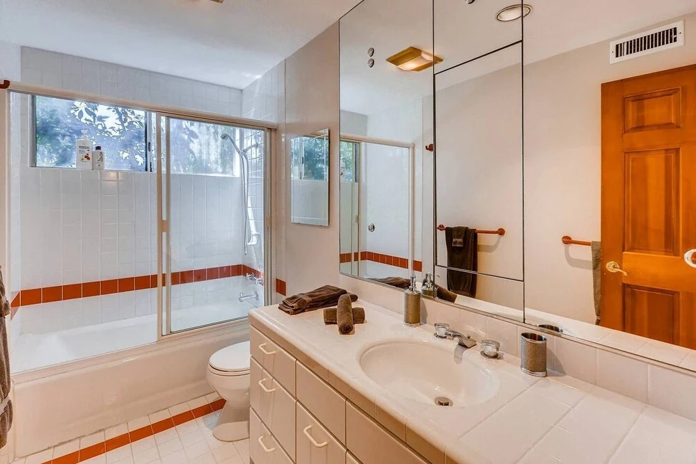 Amazing Quiet & Serene West Hollywood 5 Bedroom House Near Everything! (K1)