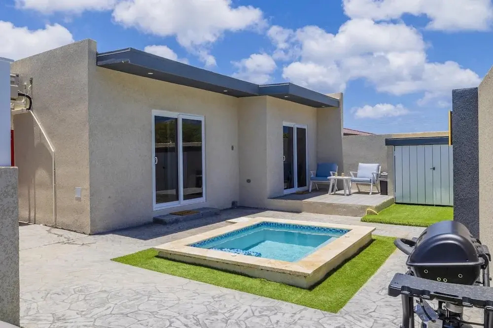 Brand NEW 1br2ba w Privatepool in Amazing Location
