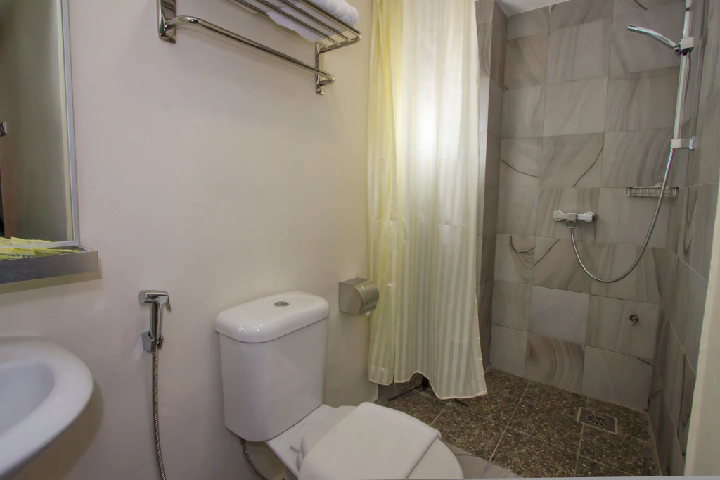 Baguss Hotel and Serviced Apartment