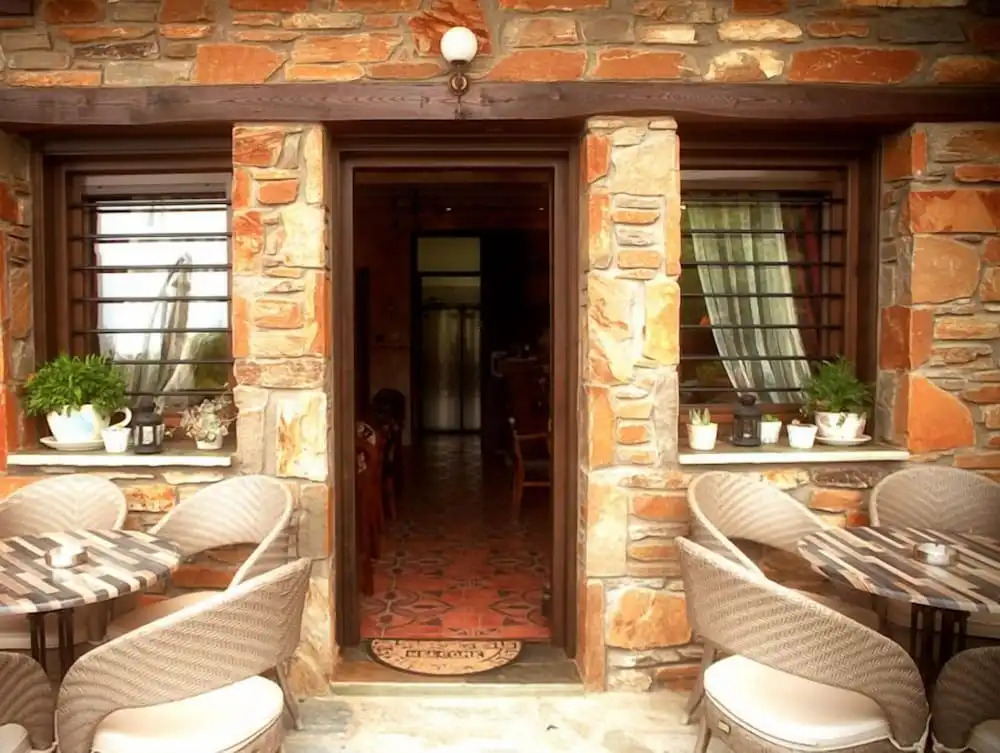 Oreiades Guesthouse