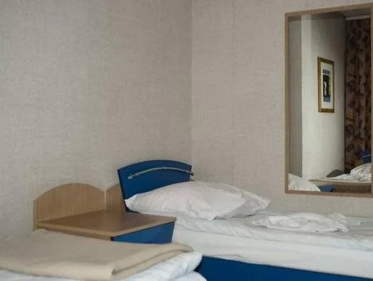 Hotel 222