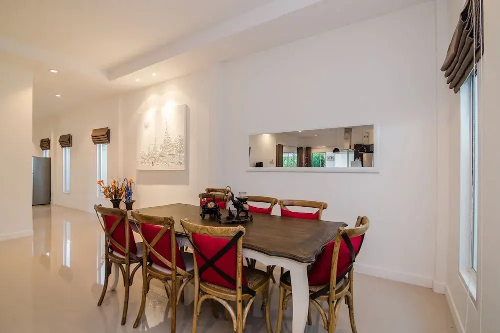Private  4 Bedroom Pool Villa L28