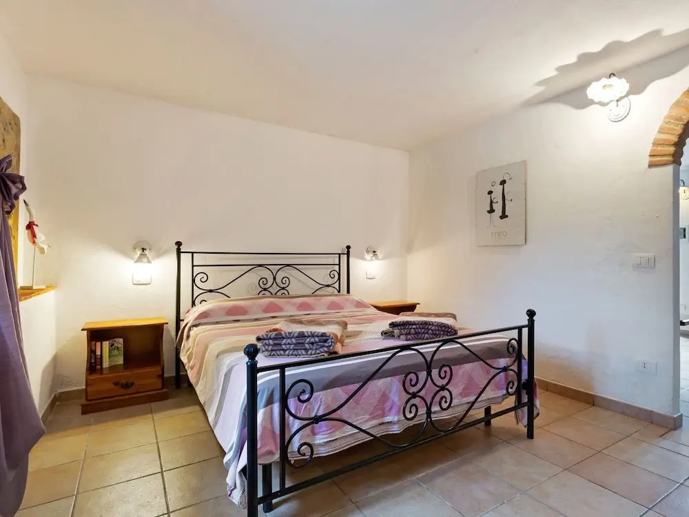 Beautiful Holiday Home in Chianti With Swimming Pool