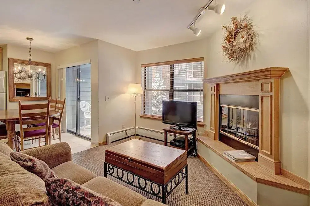 River Mtn Lodge E215D
