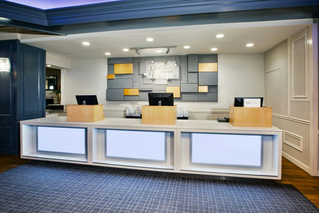 Holiday Inn Express Nashville-Downtown - Broadway by IHG