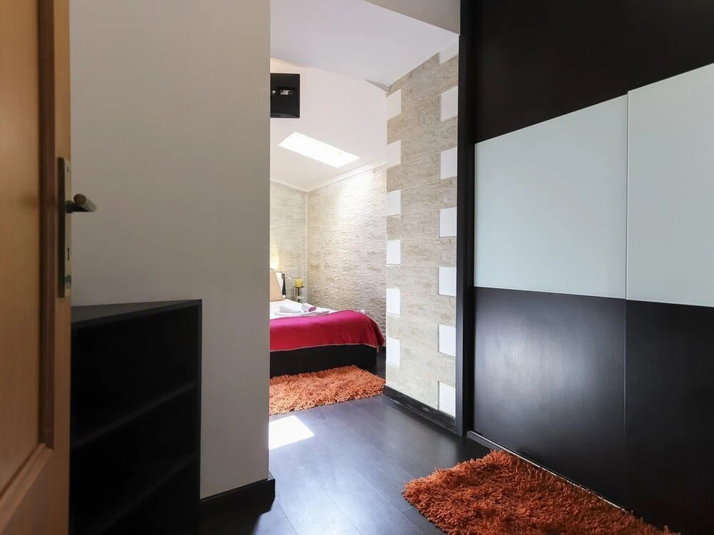 Cosy Lisbon Flat by Homing
