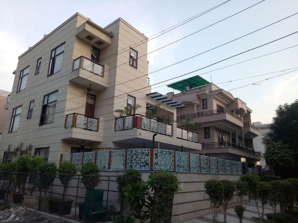 The Destiny Inn by OYO Rooms